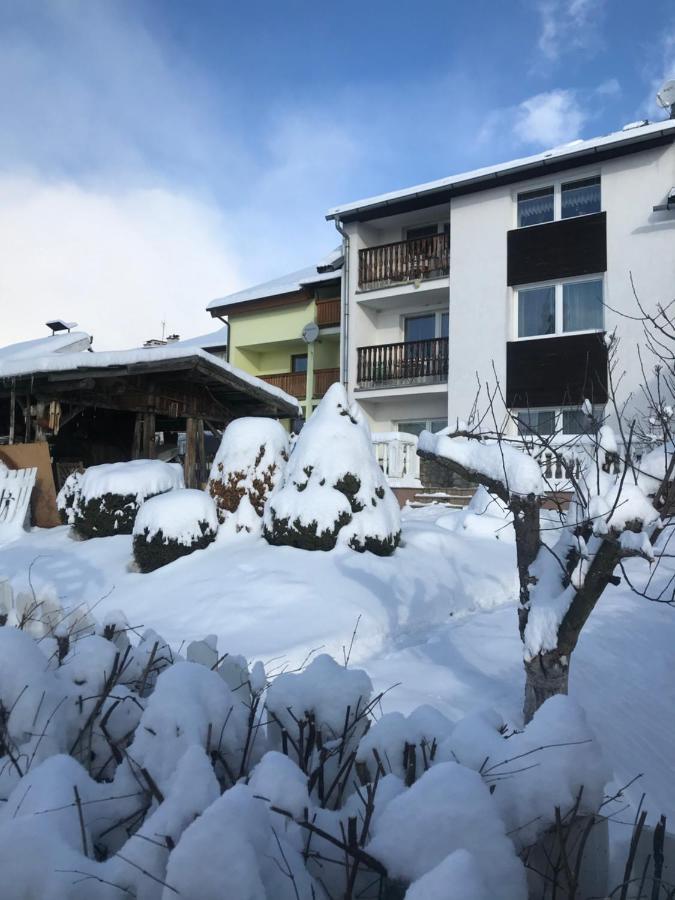 Housing Hella Apartment Nova Lesna Exterior photo
